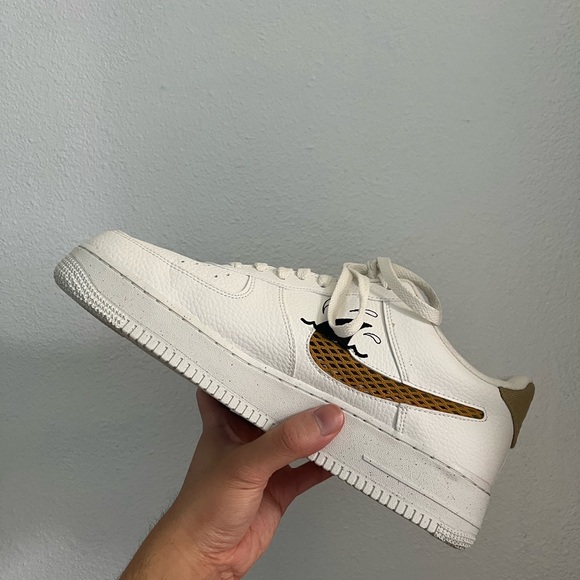 MINT CONDITION Men’s Nike Air Force 1 '07 LV8 Sun Club White Sneakers Size 12 - Picture 6 of 12